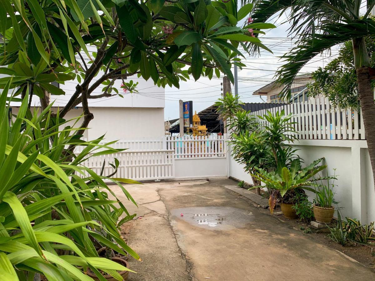 Apartamento Sawaddeethaweesuk At Kohlarn Exterior foto