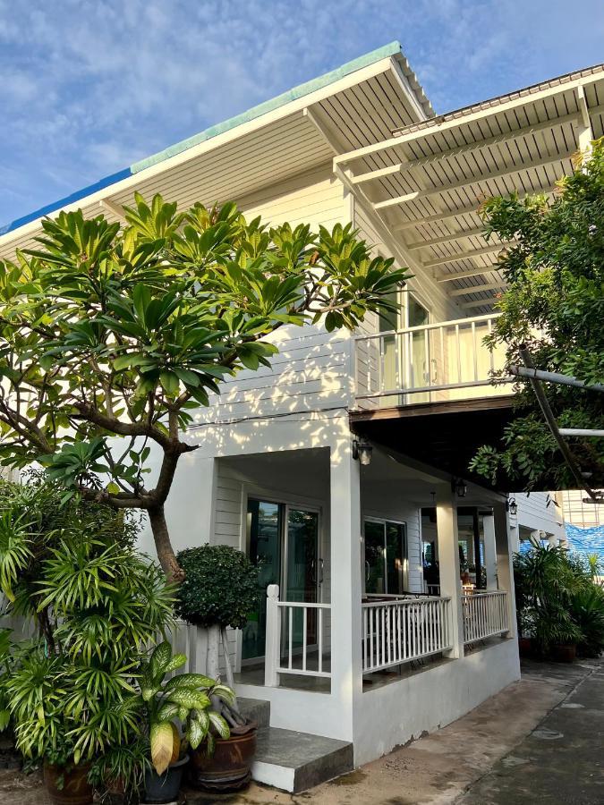 Apartamento Sawaddeethaweesuk At Kohlarn Exterior foto