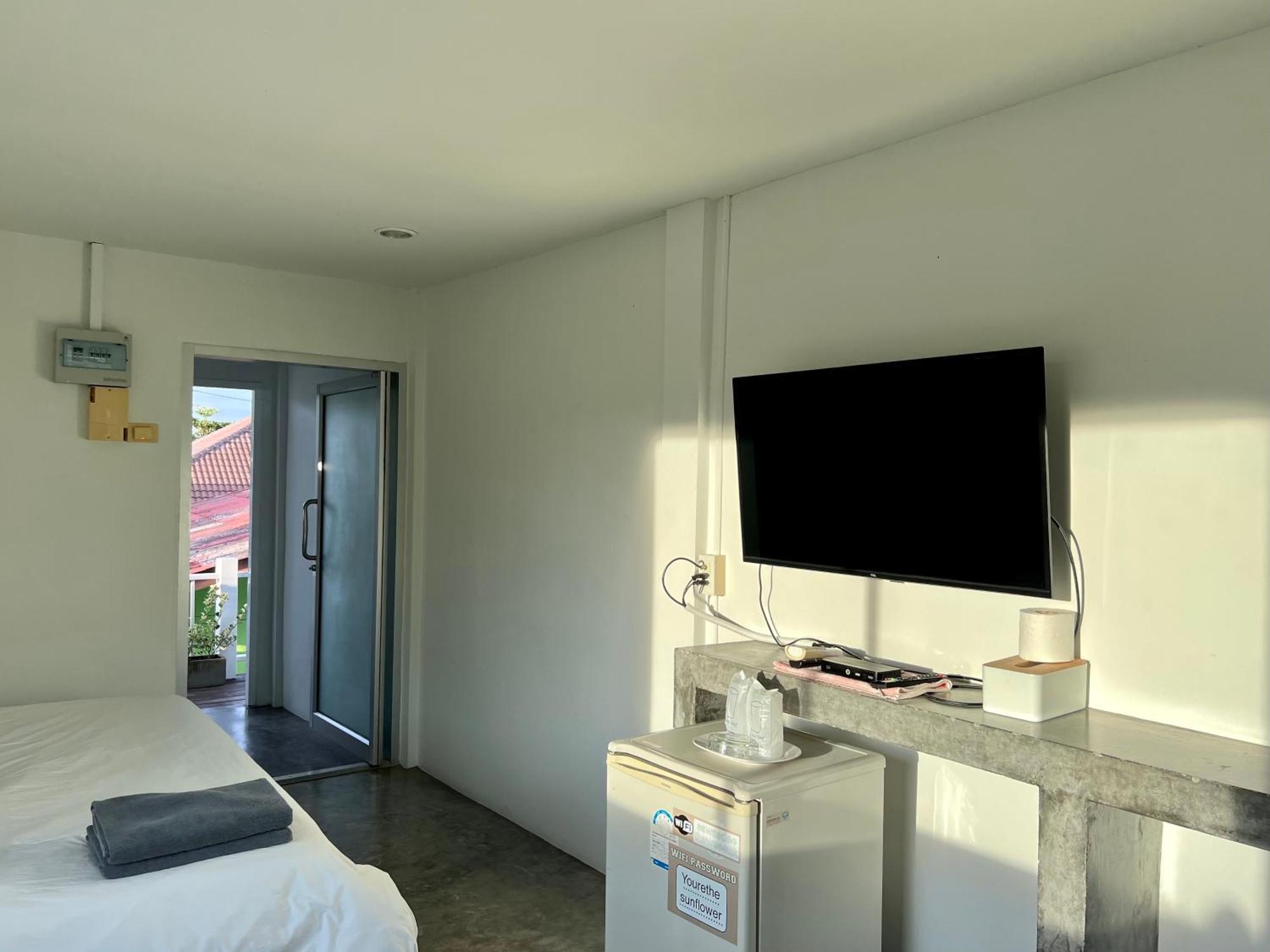 Apartamento Sawaddeethaweesuk At Kohlarn Habitación foto