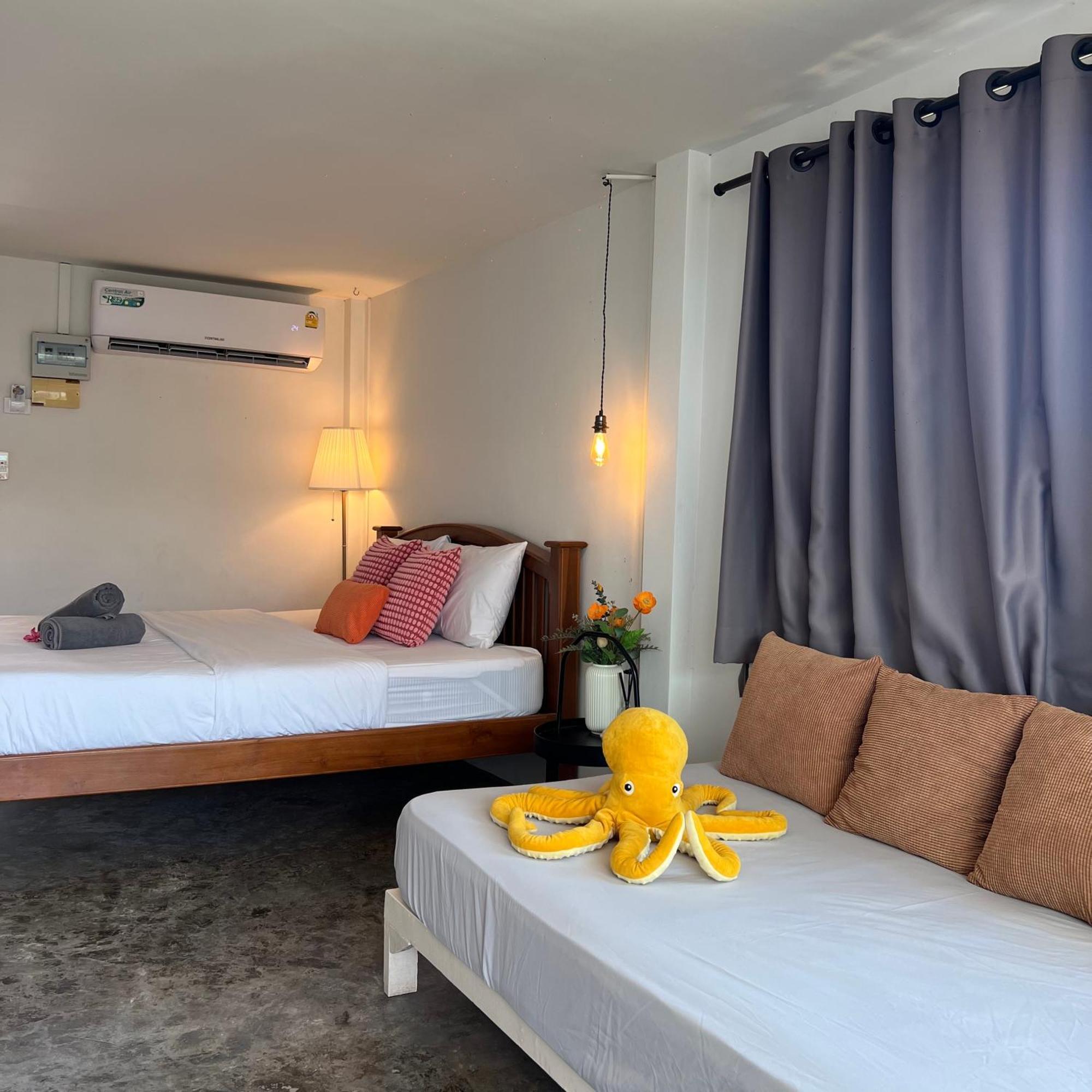 Apartamento Sawaddeethaweesuk At Kohlarn Habitación foto